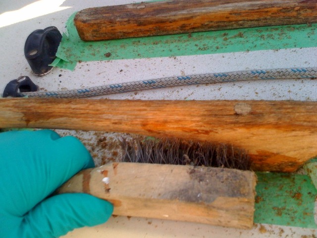 Aquavit Brush off varnish 1